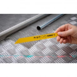 Lame De Scie Sabre Pour Le Métal Lame De Scie Sabre Métal Dewalt DT2361-QZ Bi-métal 152 Mm - Lot De 5 7 Lame De Scie Sabre Pour Le Métal Lame De Scie Sabre Métal Dewalt DT2361-QZ Bi-métal 152 Mm - Lot De 5 -Outil de coupe Soldes Boutique bim