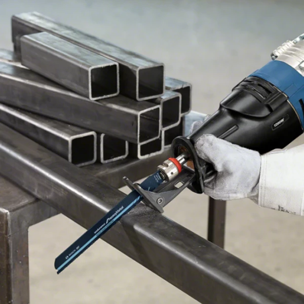 Lame De Scie Sauteuse Pour L'inox Ou L'aluminium Lame Scie Sabre Métal Bosch S930CF Endurance Metal 150x22x1,6mm Lotx5 5 Lame De Scie Sauteuse Pour L'inox Ou L'aluminium Lame Scie Sabre Métal Bosch S930CF Endurance Metal 150x22x1,6mm Lotx5 – Image 3